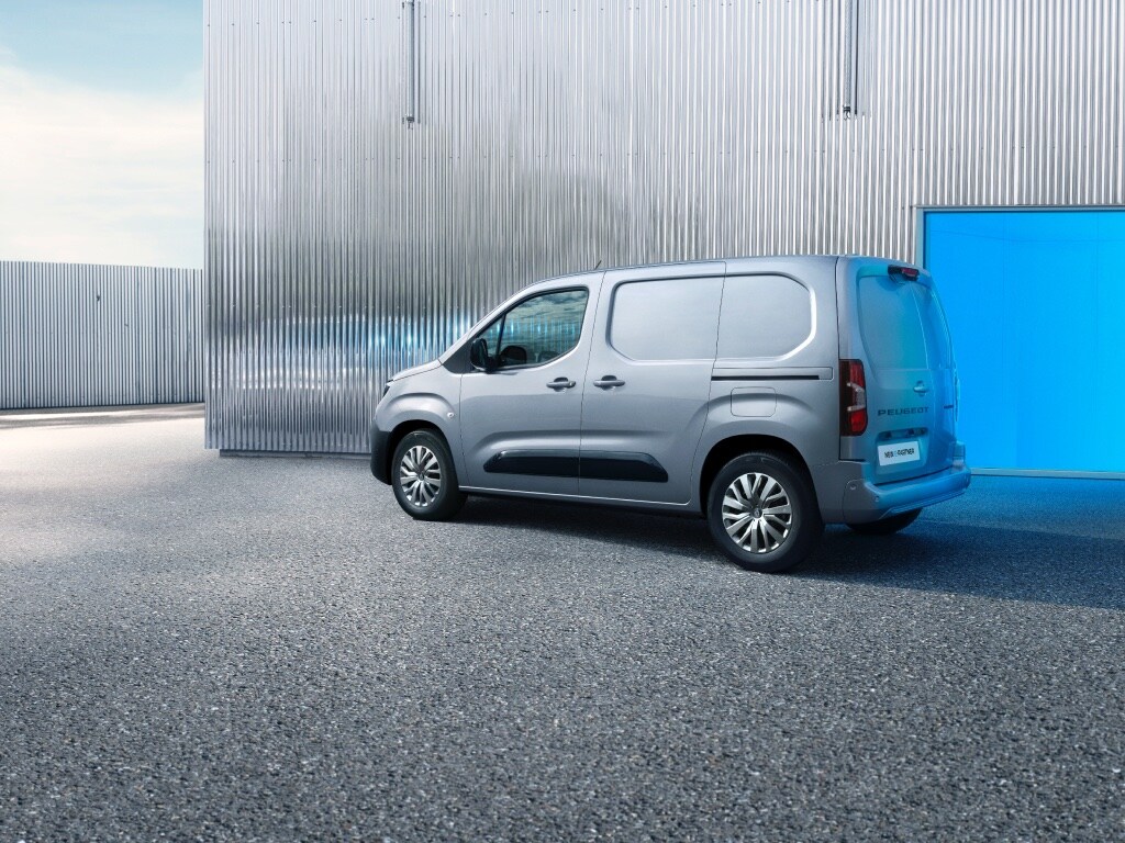 PEUGEOT E-PARTNER driving aids