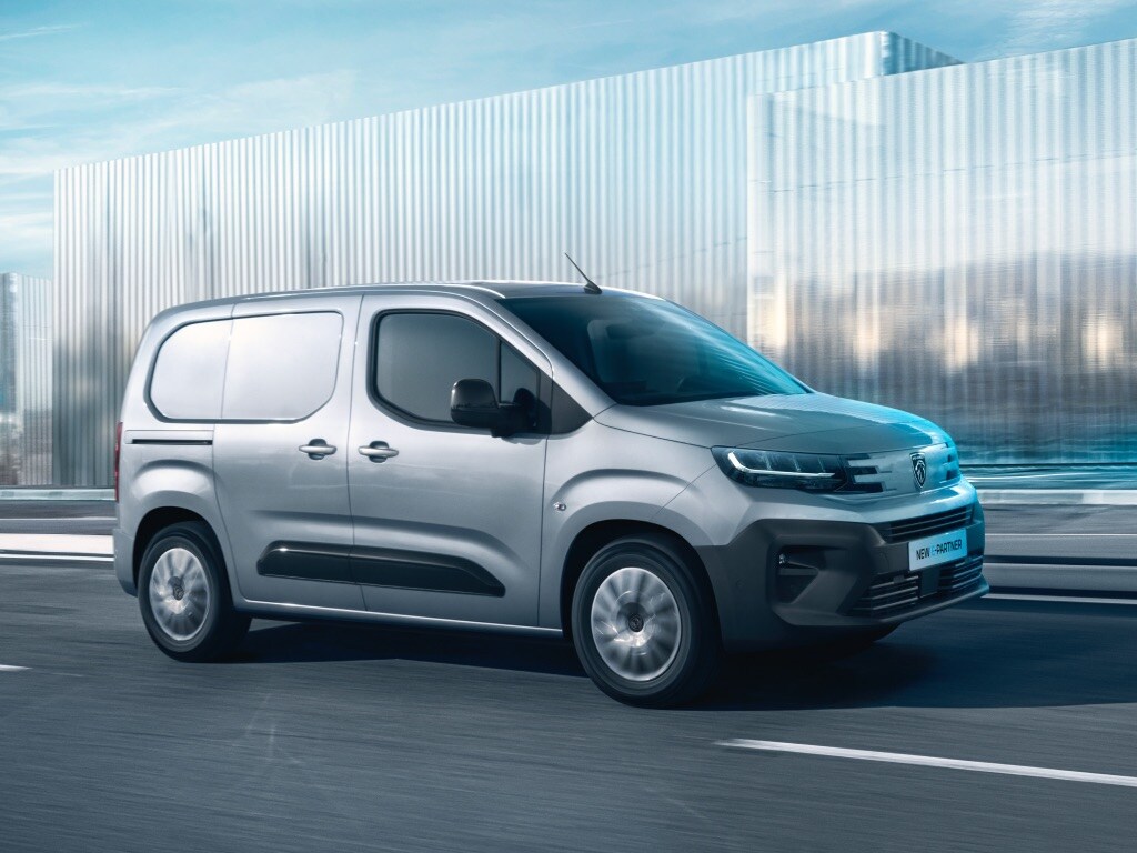PEUGEOT E-Partner front view